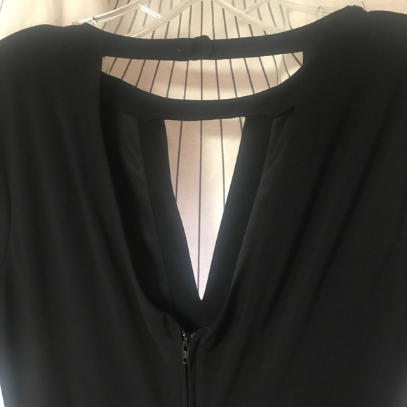 ❗️SOLD❗️Bisou Bisou Long-Sleeve Bodycon Dress 6 - Picture 5 of 6